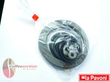 Laden Sie das Bild in den Galerie-Viewer, La Pavoni gasket set replacement sealed in clear plastic for espresso and cappuccino machines