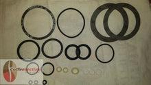 Laden Sie das Bild in den Galerie-Viewer, La Pavoni gasket set replacement with multiple rubber and metal gaskets for espresso machine maintenance
